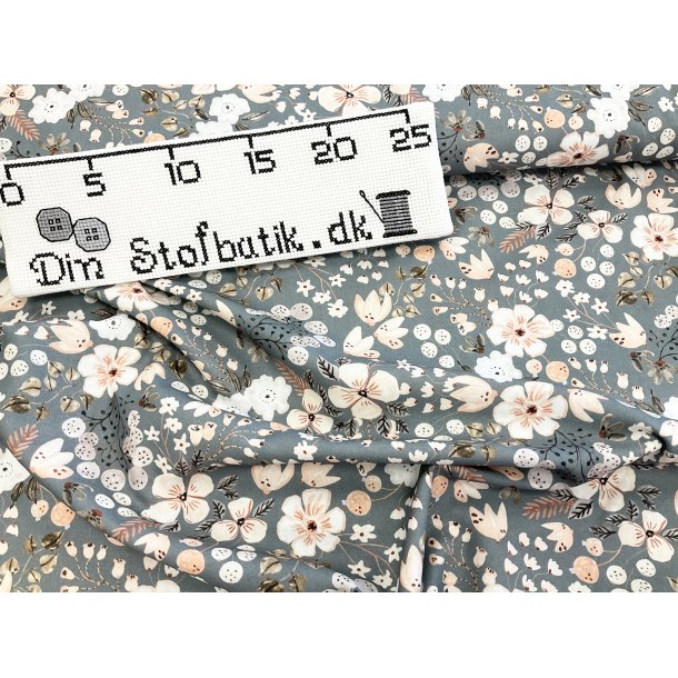 Fast 100 % bomuld poplin ttvvet, lys stvet grn bund med blomster  99 kr pr m