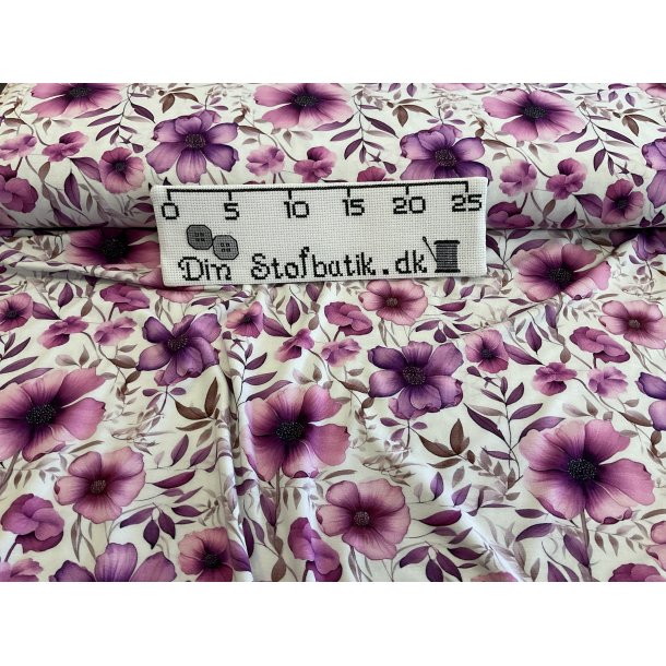BAMBUS jersey hvid bund med de klareste lilla rosa blomster 150 kr pr m