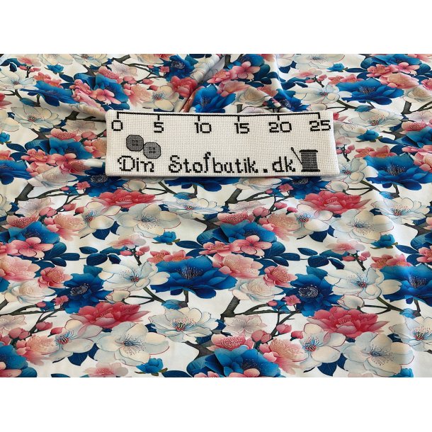 BAMBUS jersey hvid bl og rde blomnster 150 kr pr m