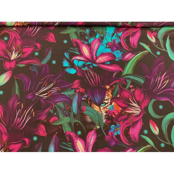 Bomulds jersey luksus klare farver p mrk bund en pryd af flora 150 kr pr m