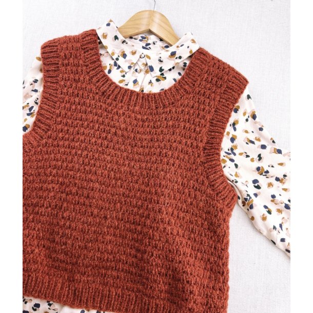 Strikke opskrift printet p A4. Vest med struktur str S,M,L,XL 