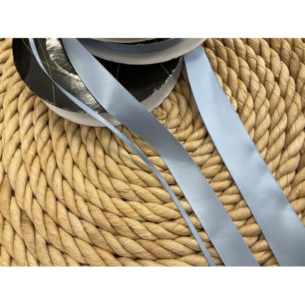 Satin bnd, 3 mm LYSEBL