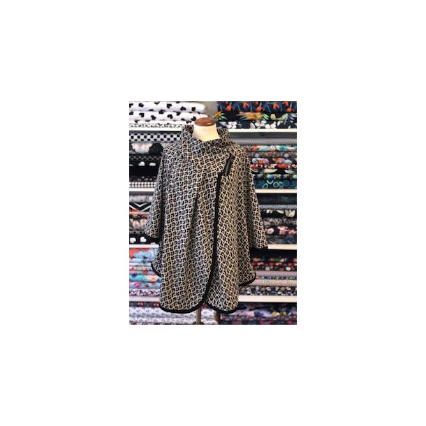 PasForm "Dagmar Poncho" ONE SIZE. (36-52)